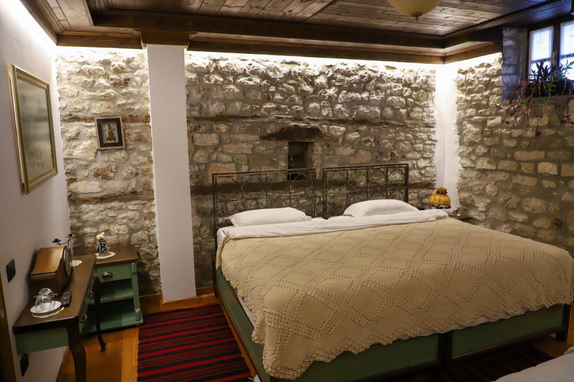 Villa Oda Tomori Berat Eksteriør bilde